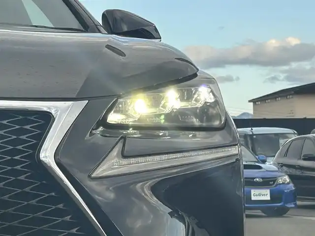 レクサス ＮＸ 300h Fスポーツ 山形県 2015(平27)年 8.6万km グラファイトブラックガラスフレーク 衝突被害軽減システム/純正SDナビ/　　【CD　DVD　BT　フルセグ　USB　AUX　MSV】/全周囲カメラ/パワーバックドア/レーダークルーズコントロール/LEDオートライト/レザーシート/パワーシート/エアシート/シートヒーター/純正20インチアルミホイール/ドライブレコーダー/コーナーセンサー/ステアリングヒーター/ブラインドスポットモニター/ステアリングスイッチ/スマートキー/ETC