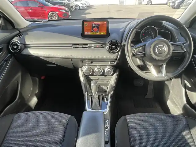 マツダ デミオ 13S ツーリング 島根県 2018(平30)年 7.2万km スノーフレイクホワイトパールマイカ 純正SDナビ　/フルセグTV　/DVD再生　/Bluetooth接続　/バックカメラ　/前後ドライブレコーダー　/ビルトインETC　/アイドリングストップ　/衝突軽減ブレーキ　/ヘッドアップディスプレイ　/前席シートヒーター　/デジタルインナーミラー/スマートキー/プッシュスタート/純正LEDヘッドライト　/純正１５インチアルミホイール/純正フロアマット