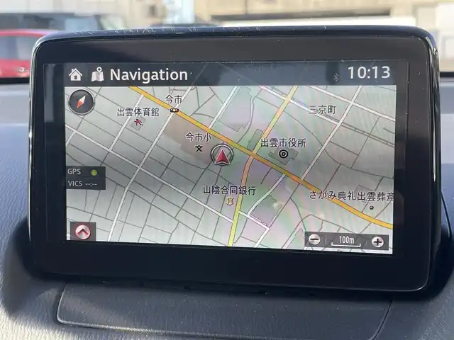 マツダ デミオ 13S ツーリング 島根県 2018(平30)年 7.2万km スノーフレイクホワイトパールマイカ 純正SDナビ　/フルセグTV　/DVD再生　/Bluetooth接続　/バックカメラ　/前後ドライブレコーダー　/ビルトインETC　/アイドリングストップ　/衝突軽減ブレーキ　/ヘッドアップディスプレイ　/前席シートヒーター　/デジタルインナーミラー/スマートキー/プッシュスタート/純正LEDヘッドライト　/純正１５インチアルミホイール/純正フロアマット