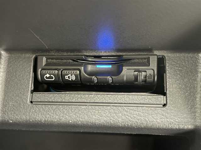 スズキ ワゴンＲ スティングレー X 福岡県 2015(平27)年 7.5万km フェニックスレッドパール 社外ナビ（Ｂｌｕｅｔｏｏｔｈ，フルセグＴＶ）　/ＥＴＣ　/デジタルミラー型ドラレコ　/衝突軽減ブレーキ　/横滑り防止装置　/アイドリングストップ　/シートヒーター　/純正フロアマット　/純正１４インチアルミホイール