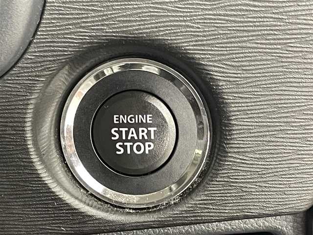 スズキ ワゴンＲ スティングレー X 福岡県 2015(平27)年 7.5万km フェニックスレッドパール 社外ナビ（Ｂｌｕｅｔｏｏｔｈ，フルセグＴＶ）　/ＥＴＣ　/デジタルミラー型ドラレコ　/衝突軽減ブレーキ　/横滑り防止装置　/アイドリングストップ　/シートヒーター　/純正フロアマット　/純正１４インチアルミホイール