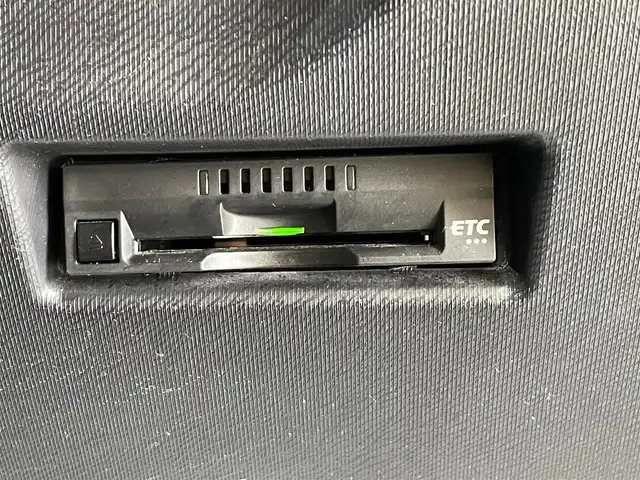 トヨタ アクア S スタイルブラック 岩手県 2018(平30)年 9.8万km ダークブルーマイカ ワンオーナー/トヨタセーフティセンスC/プリクラッシュセーフティ/レーンディパーチャーアラート/オートマチックハイビーム/先行車発進告知機能/横滑り防止装置/オートライト/ヘッドライトレベライザー/純正ナビ/（CD/ワンセグ/SD/AUX/Bluetooth）/ステアリングスイッチ/バックカメラ/ドライブレコーダー/ETC/オートエアコン/15インチスチールホイール　純正ホイールキャップ