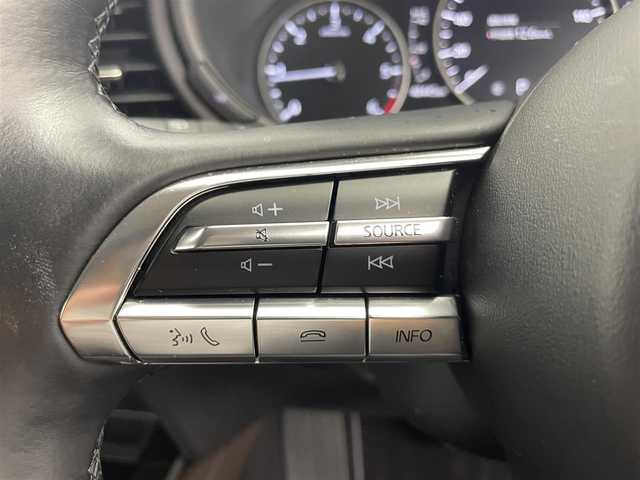 マツダ ＣＸ－３０ XD Lパッケージ 富山県 2021(令3)年 4.9万km スノーフレイクホワイトパールマイカ 純正ナビ（AM/FM/BT/USB/HDMI）/バックカメラ/ドライブレコーダー/ETC/ブラインドスポットモニター/ヘッドアップディスプレイ/レザーシート/D席パワーシート/D席メモリシート/シートヒーター/ハンドルヒーター/衝突被害軽減システム/レーダークルーズコントロール/レーンキープアシスト/コーナーセンサー/横滑り防止装置/アイドリングストップ/純正アルミホイール/純正フロアマット/オートLEDライト/オートホールド付電子パーキング/革巻きステアリング/ステアリングスイッチ/パドルシフト