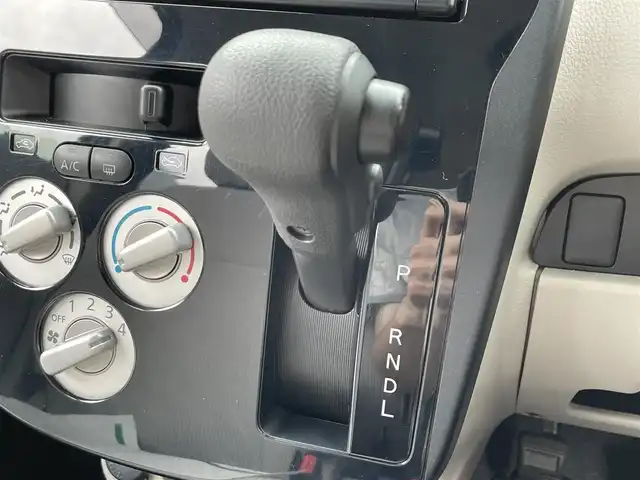 日産 デイズ J 滋賀県 2018(平30)年 4.7万km ホワイト 純正７インチナビ/・フルセグTV・Bluetooth・CD・DVD/バックカメラ/ドライブレコーダー/ETC/衝突軽減機能/横滑り防止機能/電動格納ミラー/エアコン