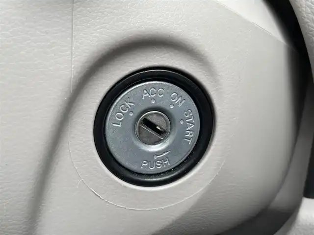 日産 デイズ J 滋賀県 2018(平30)年 4.7万km ホワイト 純正７インチナビ/・フルセグTV・Bluetooth・CD・DVD/バックカメラ/ドライブレコーダー/ETC/衝突軽減機能/横滑り防止機能/電動格納ミラー/エアコン