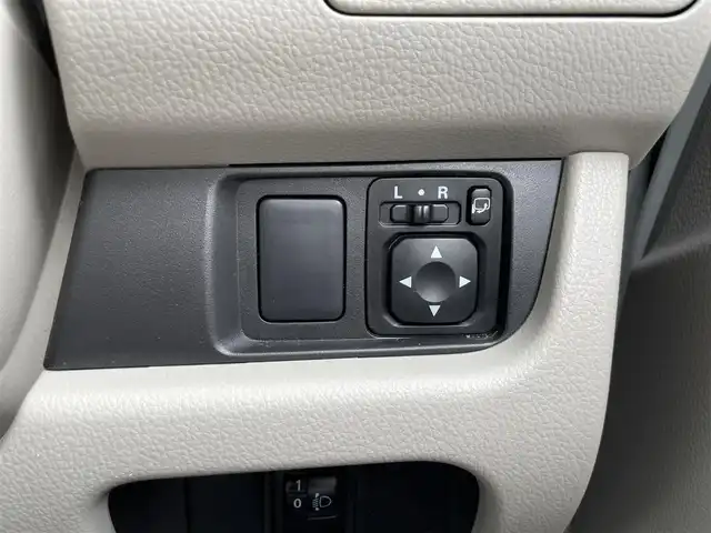 日産 デイズ J 滋賀県 2018(平30)年 4.7万km ホワイト 純正７インチナビ/・フルセグTV・Bluetooth・CD・DVD/バックカメラ/ドライブレコーダー/ETC/衝突軽減機能/横滑り防止機能/電動格納ミラー/エアコン