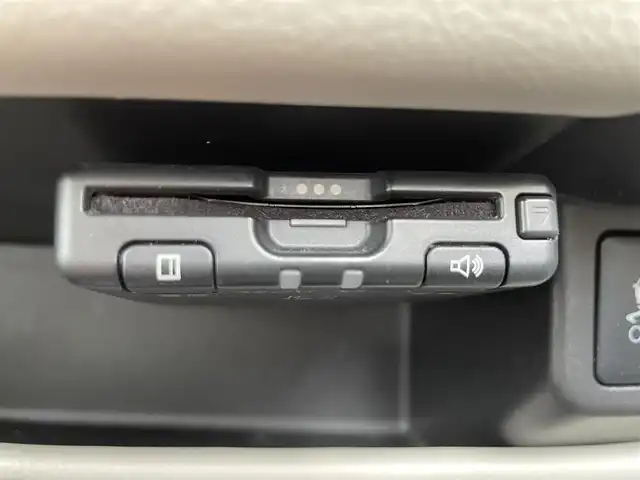 日産 デイズ J 滋賀県 2018(平30)年 4.7万km ホワイト 純正７インチナビ/・フルセグTV・Bluetooth・CD・DVD/バックカメラ/ドライブレコーダー/ETC/衝突軽減機能/横滑り防止機能/電動格納ミラー/エアコン