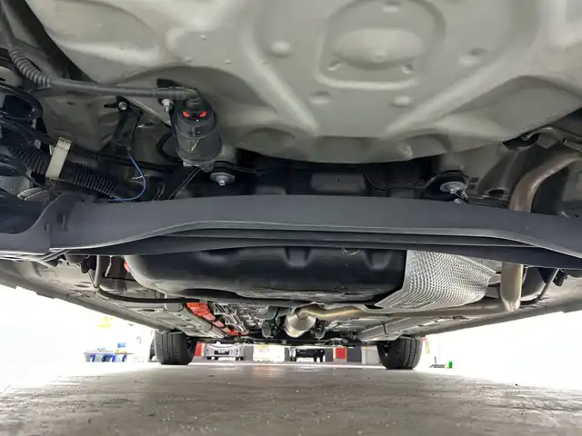 トヨタ アクア X 愛知県 2021(令3)年 2.1万km クリアベージュメタリック 禁煙車/純正8インチディスプレイオーディオ/（Bluetooth・AppleCarplay・AndroidAuto）/全方位カメラ/AC100V電源/トヨタセフティセンス/・衝突軽減ブレーキ/・レーンキープアシスト/・クリアランスソナー/・オートマチックハイビ/・追従式クルーズコントロール/ブラインドスポットモニター/ビルトインETC/LEDヘッドライト/社外フロアマット/スペアキー/プッシュスタート