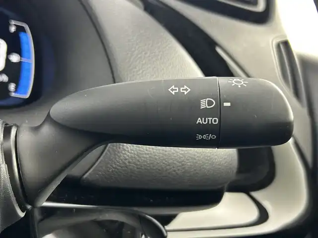 トヨタ アクア X 愛知県 2021(令3)年 2.1万km クリアベージュメタリック 禁煙車/純正8インチディスプレイオーディオ/（Bluetooth・AppleCarplay・AndroidAuto）/全方位カメラ/AC100V電源/トヨタセフティセンス/・衝突軽減ブレーキ/・レーンキープアシスト/・クリアランスソナー/・オートマチックハイビ/・追従式クルーズコントロール/ブラインドスポットモニター/ビルトインETC/LEDヘッドライト/社外フロアマット/スペアキー/プッシュスタート