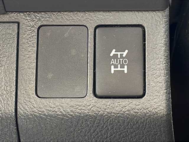 トヨタ ウィッシュ 1．8S 青森県 2010(平22)年 11.5万km ブラック 4WD/HDDナビ/フルセグTV/CD/DVD/BT/AUX/バックカメラ/ビルトインETC/横滑り防止機能/プッシュスタート/スマートキー/HIDヘッドライト/フォグランプ/純正15インチアルミホイール/純正フロアマット/スペアキー/保証書・取扱説明書