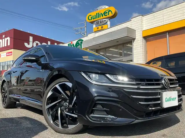 フォルクスワーゲン ＶＷ アルテオン SB TSI 4モーション Rラインアドバンス 滋賀県 2022(令4)年 3.6万km 黒 車検令和9年6月まで/2リッター直列4気筒ターボ/ 4MOTION（フルタイム4輪駆動）/純正20インチアルミホイール/ラグジュアリーパッケージ/・プレミアムサウンドシステム”Harman Kardon”/・電動パノラマスライディングルーフ/LEDヘッドライト/純正ナビゲーションシステム/・Bluetooth/・FM/・USBポート/R-Line専用ナパレザーシート/・前席パワーシート/・全席シートヒーター/R-Line専用ステアリング/パワーバックドア/スペアキー/取扱説明書