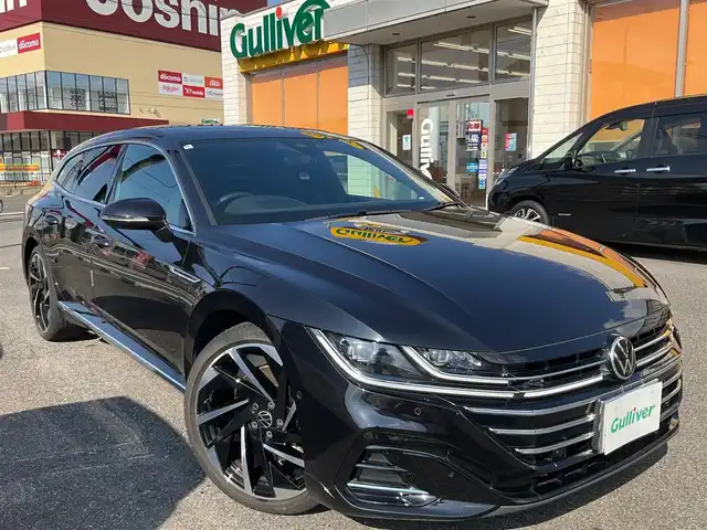 フォルクスワーゲン ＶＷ アルテオン SB TSI 4モーション Rラインアドバンス 滋賀県 2022(令4)年 3.6万km 黒 車検令和9年6月まで/2リッター直列4気筒ターボ/ 4MOTION（フルタイム4輪駆動）/純正20インチアルミホイール/ラグジュアリーパッケージ/・プレミアムサウンドシステム”Harman Kardon”/・電動パノラマスライディングルーフ/LEDヘッドライト/純正ナビゲーションシステム/・Bluetooth/・FM/・USBポート/R-Line専用ナパレザーシート/・前席パワーシート/・全席シートヒーター/R-Line専用ステアリング/パワーバックドア/スペアキー/取扱説明書