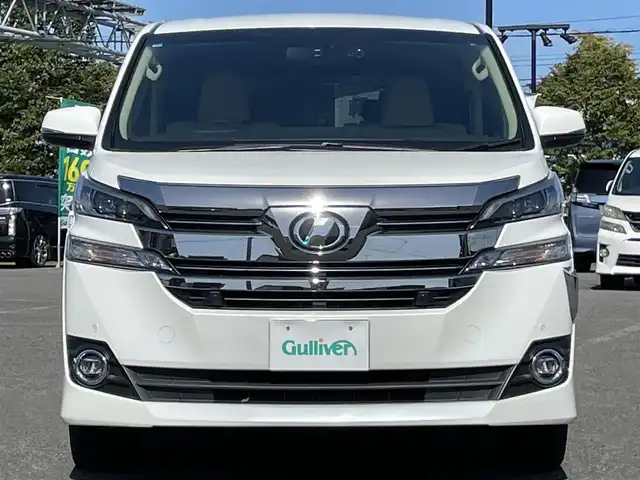 トヨタ ヴェルファイア VL 道央・札幌 2017(平29)年 11.4万km ホワイトパールクリスタルシャイン ４ＷＤ/寒冷地仕様/純正ナビ/【ＣＤ／ＤＶＤ／ＢＤ／ＳＤ／ＵＳＢ／フルセグＴＶ】/ＪＢＬプレミアムサウンド/純正フリップダウンモニター/バックカメラ／全方位カメラ/ブレーキアシスト/インテリジェントクリアランスソナー/レーダークルーズコントロール/オートハイビーム/オートライト/ＬＥＤ/フォグランプ/リアフォグランプ/ウィンカーミラー/フロントワイパーデアイサー/コンビステアリング/ステアリングヒーター/ステアリングスイッチ/レインセンサー/前席シートヒーター/全席パワーシート/セカンドシートＡＣ１００Ｖ差込口あり/運転席シートメモリ/パワーバックドア/オートブレーキホールド/横滑り防止装置/オート電動格納ミラー/プッシュスタート/ナノイー/スマートキー/純正エンジンスターター/純正フロアマット/新車時保証書/ビルトインＥＴＣ