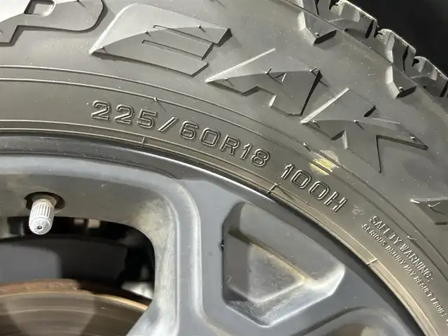 トヨタ ＲＡＶ４ アドベンチャー オフロードPKG 大阪府 2022(令4)年 3.9万km グレーメタリック 黒革シート 純正ディスプレイオーディオ バックカメラ デジタルインナーミラー パワーシート/ヒーター/エアコン ステアリングヒーター 電動リアゲート レーダーC 衝突軽減ブレーキ レーンアシスト ブラインドSM