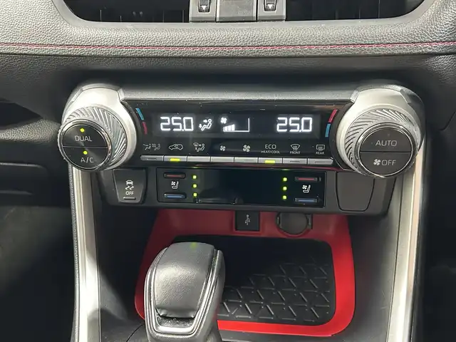 トヨタ ＲＡＶ４ アドベンチャー オフロードPKG 大阪府 2022(令4)年 3.9万km グレーメタリック 黒革シート 純正ディスプレイオーディオ バックカメラ デジタルインナーミラー パワーシート/ヒーター/エアコン ステアリングヒーター 電動リアゲート レーダーC 衝突軽減ブレーキ レーンアシスト ブラインドSM