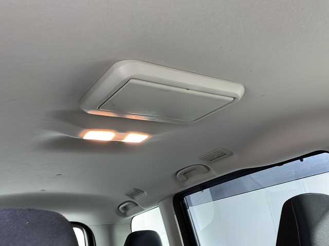 日産 セレナ ハイウェイスター Vセレクション 沖縄県 2017(平29)年 6.1万km ダイヤモンドブラック 禁煙車/純正９インチナビ/【ＣＤ／ＤＶＤ／フルセグＴＶ／Ｂｌｕｅｔｏｏｔｈ】/アラウンドビューカメラ/フリップダウンモニター/両側パワースライド/前方ドライブレコーダー/純正１６インチアルミ/ステアリングリモコン/コーナーセンサー/ＥＴＣ/スマートキー/プッシュスタート/ＵＳＢ/セーフティパックA/・SRSカーテンエアバッグシステム/・イドエアバッグシステム/・踏み間違い衝突防止アシスト/・インテリジェントパーキングアシスト