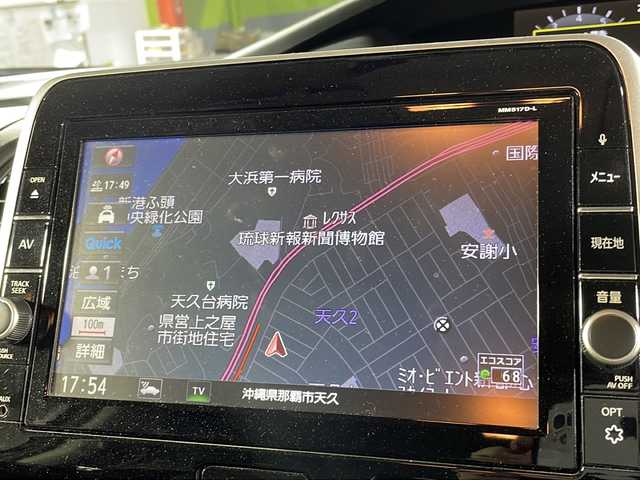 日産 セレナ ハイウェイスター Vセレクション 沖縄県 2017(平29)年 6.1万km ダイヤモンドブラック 禁煙車/純正９インチナビ/【ＣＤ／ＤＶＤ／フルセグＴＶ／Ｂｌｕｅｔｏｏｔｈ】/アラウンドビューカメラ/フリップダウンモニター/両側パワースライド/前方ドライブレコーダー/純正１６インチアルミ/ステアリングリモコン/コーナーセンサー/ＥＴＣ/スマートキー/プッシュスタート/ＵＳＢ/セーフティパックA/・SRSカーテンエアバッグシステム/・イドエアバッグシステム/・踏み間違い衝突防止アシスト/・インテリジェントパーキングアシスト