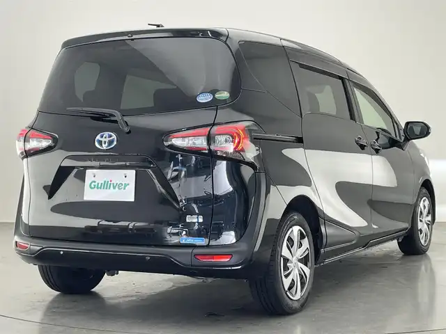 トヨタ シエンタ ハイブリッド G クエロ 愛知県 2020(令2)年 6.9万km ブラックマイカ 社外ナビ　アルパイン後席モニター　禁煙　ハーフレザー　前後ドラレコ　ＥＴＣ　両側パワスラ　セーフティセンス　衝突軽減　車線逸脱　ＬＥＤオートライト　フォグ　コーナーセンサー　フルセグＴＶ　ＢＴ　ＤＶＤ