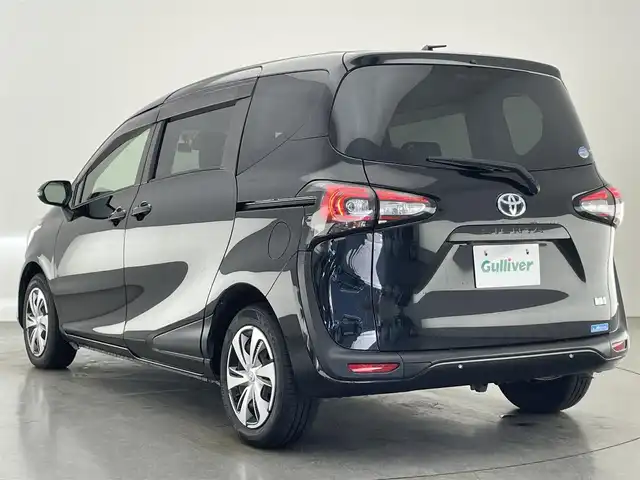 トヨタ シエンタ ハイブリッド G クエロ 愛知県 2020(令2)年 6.9万km ブラックマイカ 社外ナビ　アルパイン後席モニター　禁煙　ハーフレザー　前後ドラレコ　ＥＴＣ　両側パワスラ　セーフティセンス　衝突軽減　車線逸脱　ＬＥＤオートライト　フォグ　コーナーセンサー　フルセグＴＶ　ＢＴ　ＤＶＤ