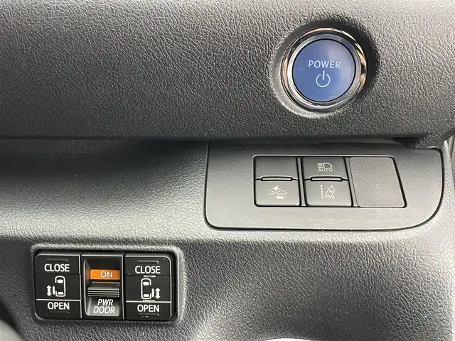 トヨタ シエンタ ハイブリッド G クエロ 愛知県 2020(令2)年 6.9万km ブラックマイカ 社外ナビ　アルパイン後席モニター　禁煙　ハーフレザー　前後ドラレコ　ＥＴＣ　両側パワスラ　セーフティセンス　衝突軽減　車線逸脱　ＬＥＤオートライト　フォグ　コーナーセンサー　フルセグＴＶ　ＢＴ　ＤＶＤ