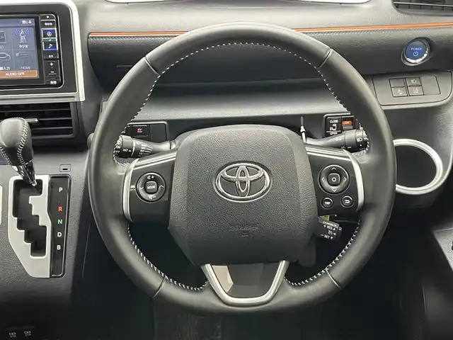 トヨタ シエンタ ハイブリッド G クエロ 愛知県 2020(令2)年 6.9万km ブラックマイカ 社外ナビ　アルパイン後席モニター　禁煙　ハーフレザー　前後ドラレコ　ＥＴＣ　両側パワスラ　セーフティセンス　衝突軽減　車線逸脱　ＬＥＤオートライト　フォグ　コーナーセンサー　フルセグＴＶ　ＢＴ　ＤＶＤ