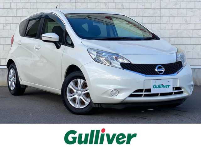 日産 ノート X DIG－S Vセレ +セーフ 岐阜県 2015(平27)年 4.6万km ブリリアントホワイトパール 純正ナビ(MC314D-W)/フルセグTV/Bluetooth/CD/DVD/エマージェンシーブレーキ/車線逸脱警報/横滑り防止装置/スーパーチャージャー（過給機）/オートライト/アイドリングストップ/ETC/純正フロアマット/純正１４インチホイール/ドアバイザー/スペアキー/スマートキー/取扱説明書/保証書