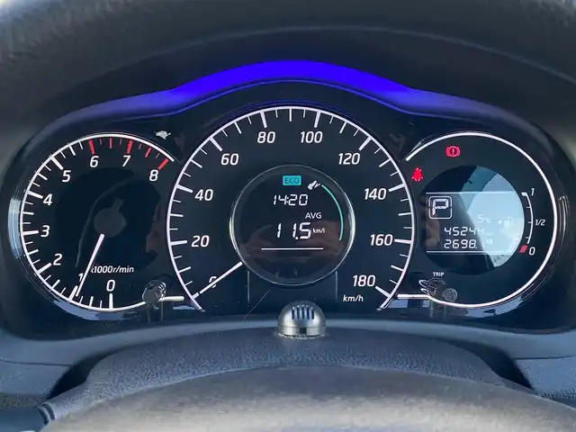 日産 ノート X DIG－S Vセレ +セーフ 岐阜県 2015(平27)年 4.6万km ブリリアントホワイトパール 純正ナビ(MC314D-W)/フルセグTV/Bluetooth/CD/DVD/エマージェンシーブレーキ/車線逸脱警報/横滑り防止装置/スーパーチャージャー（過給機）/オートライト/アイドリングストップ/ETC/純正フロアマット/純正１４インチホイール/ドアバイザー/スペアキー/スマートキー/取扱説明書/保証書