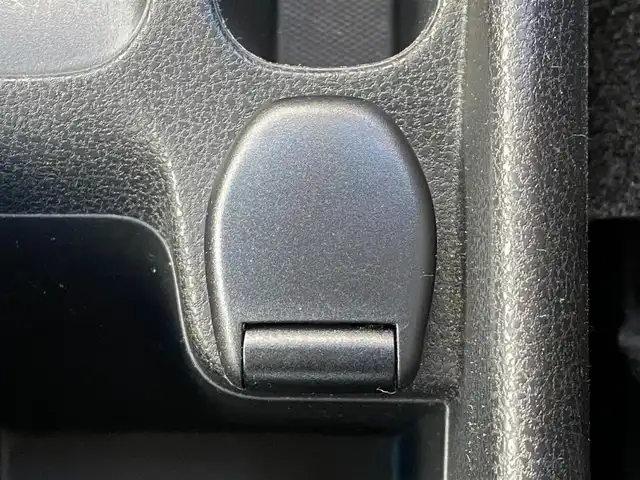 日産 ノート X DIG－S Vセレ +セーフ 岐阜県 2015(平27)年 4.6万km ブリリアントホワイトパール 純正ナビ(MC314D-W)/フルセグTV/Bluetooth/CD/DVD/エマージェンシーブレーキ/車線逸脱警報/横滑り防止装置/スーパーチャージャー（過給機）/オートライト/アイドリングストップ/ETC/純正フロアマット/純正１４インチホイール/ドアバイザー/スペアキー/スマートキー/取扱説明書/保証書