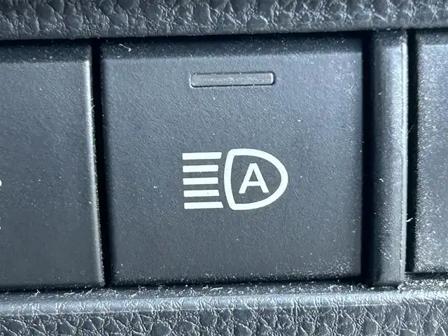 トヨタ ハリアー ハイブリッド Z 岡山県 2023(令5)年 9.2万km ブラック 登録時走行距離91444km/純正12.3インチナビ/(AM/FM/TV/Bluetooth/Miracast）/JBLプレミアムサウンド/トヨタセーフティセンス/・プリクラッシュセーフティ/・レーンディパーチャーアラート/・アダプティブクルーズコントロール/・オートマッチクハイビーム/バックカメラ/デジタルインナーミラー/ビルドインETC2.0/ブラインドスポットモニター/ヘッドアップディスプレイ/スペアキー×1/電動リアゲート/パワーシート/純正19インチアルミホイール/プッシュスタート/スマートキー