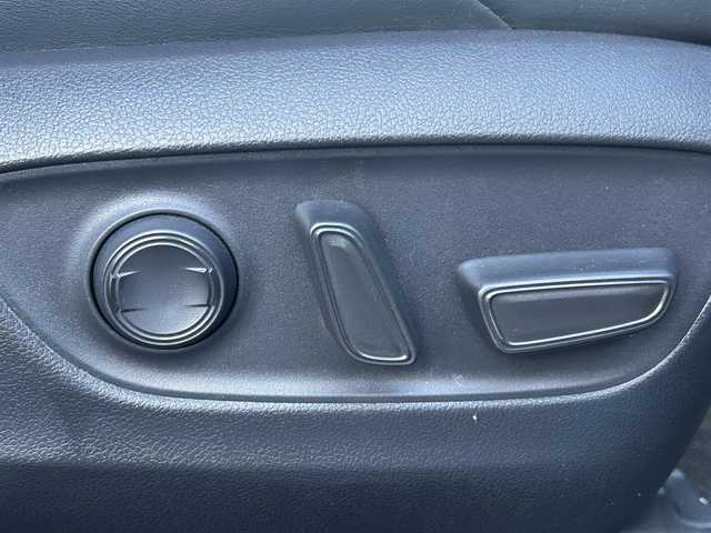 トヨタ ハリアー ハイブリッド Z 岡山県 2023(令5)年 9.2万km ブラック 登録時走行距離91444km/純正12.3インチナビ/(AM/FM/TV/Bluetooth/Miracast）/JBLプレミアムサウンド/トヨタセーフティセンス/・プリクラッシュセーフティ/・レーンディパーチャーアラート/・アダプティブクルーズコントロール/・オートマッチクハイビーム/バックカメラ/デジタルインナーミラー/ビルドインETC2.0/ブラインドスポットモニター/ヘッドアップディスプレイ/スペアキー×1/電動リアゲート/パワーシート/純正19インチアルミホイール/プッシュスタート/スマートキー