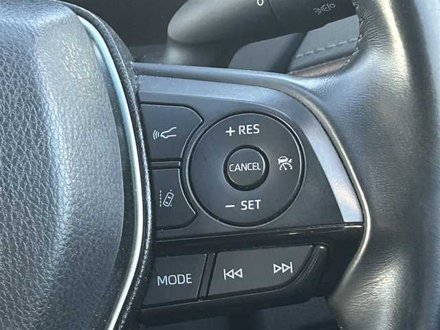 トヨタ ハリアー ハイブリッド Z 岡山県 2023(令5)年 9.2万km ブラック 登録時走行距離91444km/純正12.3インチナビ/(AM/FM/TV/Bluetooth/Miracast）/JBLプレミアムサウンド/トヨタセーフティセンス/・プリクラッシュセーフティ/・レーンディパーチャーアラート/・アダプティブクルーズコントロール/・オートマッチクハイビーム/バックカメラ/デジタルインナーミラー/ビルドインETC2.0/ブラインドスポットモニター/ヘッドアップディスプレイ/スペアキー×1/電動リアゲート/パワーシート/純正19インチアルミホイール/プッシュスタート/スマートキー