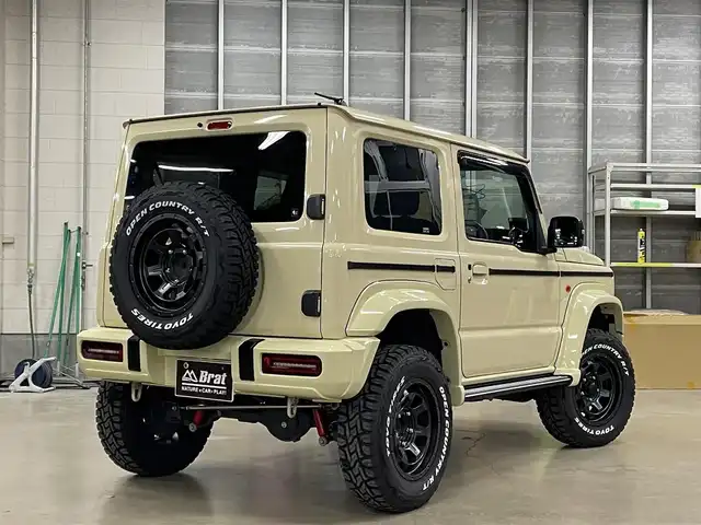 スズキ ジムニー シエラ JC 千葉県 2019(平31)年 4.7万km シフォンアイボリーM AIS検査済み/【2410016723】/4WD/社外SDナビ/フルセグTV/ETC/クルーズコントロール/電格ミラー/ウィンカーミラー/ドアバイザー/デフロック/横滑り防止装置/衝突被害軽減ブレーキ/16AW ナイトロパワー　M7ファランクス(社外）/TOYOオープンカントリーR/T（社外）/2.5インチリフトアップキット（社外）/DAMD littleG AVENTURA フェイスチェンジキット（社外）/フロントカメラ（社外）/モニター（社外）/ロッソモデロサイドだしマフラー（社外）/社が-パーツ取付有