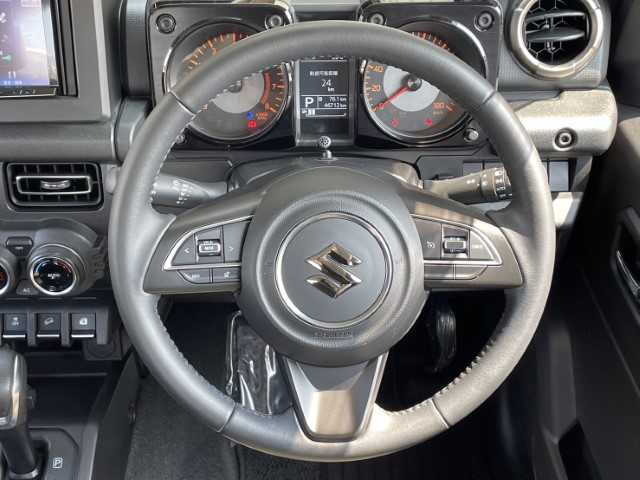 スズキ ジムニー シエラ JC 千葉県 2019(平31)年 4.7万km シフォンアイボリーM AIS検査済み/【2410016723】/4WD/社外SDナビ/フルセグTV/ETC/クルーズコントロール/電格ミラー/ウィンカーミラー/ドアバイザー/デフロック/横滑り防止装置/衝突被害軽減ブレーキ/16AW ナイトロパワー　M7ファランクス(社外）/TOYOオープンカントリーR/T（社外）/2.5インチリフトアップキット（社外）/DAMD littleG AVENTURA フェイスチェンジキット（社外）/フロントカメラ（社外）/モニター（社外）/ロッソモデロサイドだしマフラー（社外）/社が-パーツ取付有