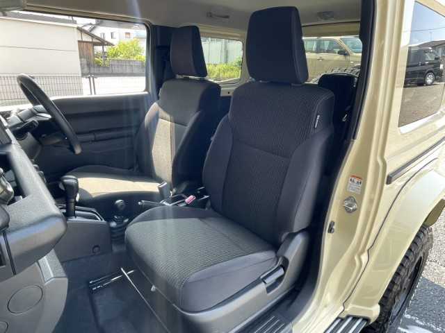 スズキ ジムニー シエラ JC 千葉県 2019(平31)年 4.7万km シフォンアイボリーM AIS検査済み/【2410016723】/4WD/社外SDナビ/フルセグTV/ETC/クルーズコントロール/電格ミラー/ウィンカーミラー/ドアバイザー/デフロック/横滑り防止装置/衝突被害軽減ブレーキ/16AW ナイトロパワー　M7ファランクス(社外）/TOYOオープンカントリーR/T（社外）/2.5インチリフトアップキット（社外）/DAMD littleG AVENTURA フェイスチェンジキット（社外）/フロントカメラ（社外）/モニター（社外）/ロッソモデロサイドだしマフラー（社外）/社が-パーツ取付有