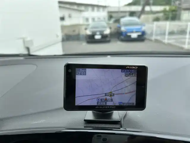 日産 ノート e－パワー X Bアロー 佐賀県 2019(令1)年 2.1万km ブリリアントホワイトパール/スーパーブラック 2トーン インテリジェントエマージェンシーブレーキ/追従型クルーズコントロール/前後コーナーセンサー/純正SDナビ (MM318D-W)/・アラウンドビューモニター/・フルセグTV/DVD/BT/純正ドライブレコーダー(DJ4-D)/デジタルインナーミラー/レーダー探知機(スーパーキャットA130)/純正15インチAW/LEDヘッドライト/フォグランプ/オートライト/ETC/スペアキーX1