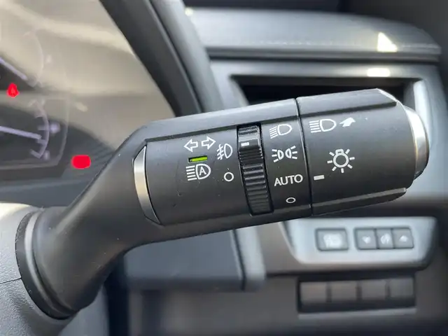 レクサス ＵＸ 200 バージョンC 石川県 2018(平30)年 4.9万km ソニッククォーツ 純正メモリーナビ/フルセグTV/バックカメラ/LEDヘッドライト/ETC/レーダークルーズ/レクサスセーフティ/純正アルミホイール/合皮シート/シートヒーター/スマートキー/プッシュスタート/オートライト