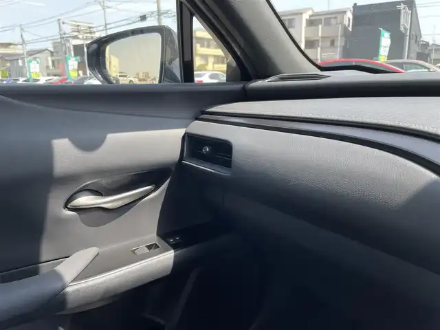 レクサス ＵＸ 200 バージョンC 石川県 2018(平30)年 4.9万km ソニッククォーツ 純正メモリーナビ/フルセグTV/バックカメラ/LEDヘッドライト/ETC/レーダークルーズ/レクサスセーフティ/純正アルミホイール/合皮シート/シートヒーター/スマートキー/プッシュスタート/オートライト