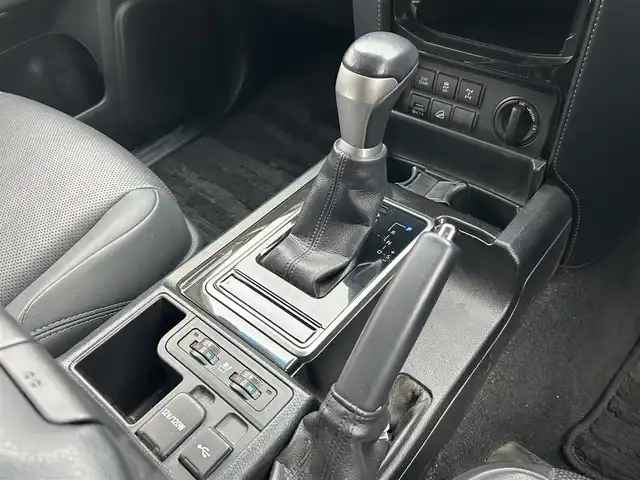 トヨタ ランドクルーザー プラド TX Lパッケージ ブラックED 栃木県 2020(令2)年 6.6万km ホワイトパールクリスタルシャイン プリクラッシュセーフティ/サンルーフ/純正9インチナビ/フルセグTV/Bluetooth/USB/アラウンドビューモニター/ビルトインETC2.0/前後ドライブレコーダー/黒革シート/前席パワーシート/アダプティブクルーズコントロール/スマートキー×1/プッシュEgスタート/ステアリングリモコン/LEDオートライト/純正18インチAW/横滑り防止装置/ダウンヒルアシストコントロール