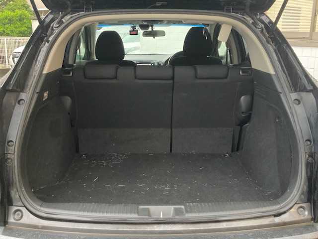 ホンダ ヴェゼル ハイブリッド X 福岡県 2014(平26)年 11.6万km クリスタルブラックパール (株)IDOMが運営する【じしゃロン八幡西店】の自社ローン対象車両になります。こちらは現金ご利用時の価格です。自社ローンご希望の方は別途その旨お申付け下さい。/純正HDDナビ/フルセグTV/（BT/CD/AM/FM）/バックカメラ/ETC/ドライブレコーダー/クルーズコントロール/LEDヘッドライト/オートライト/エンジンスタートボタン