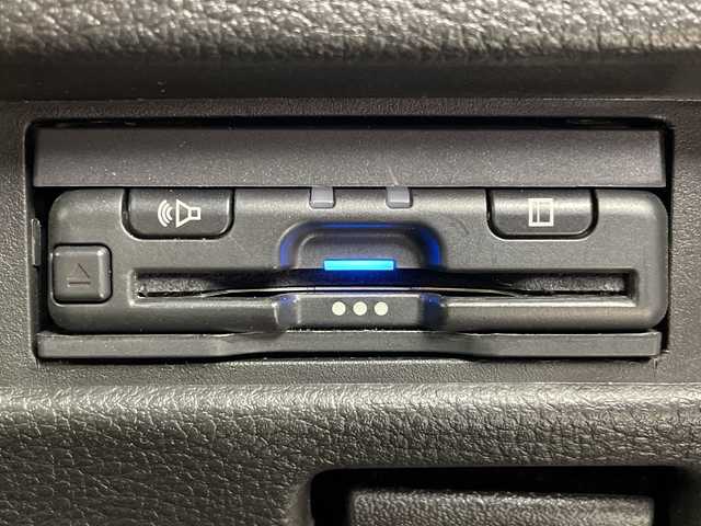 スズキ ハスラー Jスタイル Ⅱ 大阪府 2022(令4)年 3.6万km シフォンアイボリーメタリック/ウッディブラウン2トーンルーフ セーフティサポート/　・デュアルカメラブレーキサポート/　・誤発進抑制機能/　・車線逸脱警報機能/　・リアパーキングセンサー/　・アダプティブクルーズコントロール/純正メモリナビ/　　CD/DVD/BT/フルセグTV/全方位モニター/バックカメラ/LEDオートライト/フォグランプ/シートヒーター/純正15インチアルミホイール/ルーフレール/アイドリングストップ/スマートキー/ビルトインETC