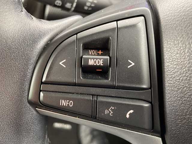 スズキ ハスラー Jスタイル Ⅱ 大阪府 2022(令4)年 3.6万km シフォンアイボリーメタリック/ウッディブラウン2トーンルーフ セーフティサポート/　・デュアルカメラブレーキサポート/　・誤発進抑制機能/　・車線逸脱警報機能/　・リアパーキングセンサー/　・アダプティブクルーズコントロール/純正メモリナビ/　　CD/DVD/BT/フルセグTV/全方位モニター/バックカメラ/LEDオートライト/フォグランプ/シートヒーター/純正15インチアルミホイール/ルーフレール/アイドリングストップ/スマートキー/ビルトインETC