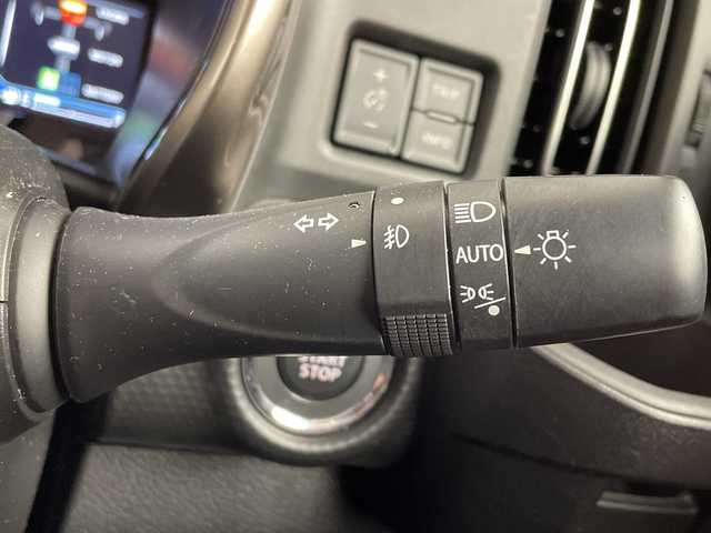 スズキ ハスラー Jスタイル Ⅱ 大阪府 2022(令4)年 3.6万km シフォンアイボリーメタリック/ウッディブラウン2トーンルーフ セーフティサポート/　・デュアルカメラブレーキサポート/　・誤発進抑制機能/　・車線逸脱警報機能/　・リアパーキングセンサー/　・アダプティブクルーズコントロール/純正メモリナビ/　　CD/DVD/BT/フルセグTV/全方位モニター/バックカメラ/LEDオートライト/フォグランプ/シートヒーター/純正15インチアルミホイール/ルーフレール/アイドリングストップ/スマートキー/ビルトインETC