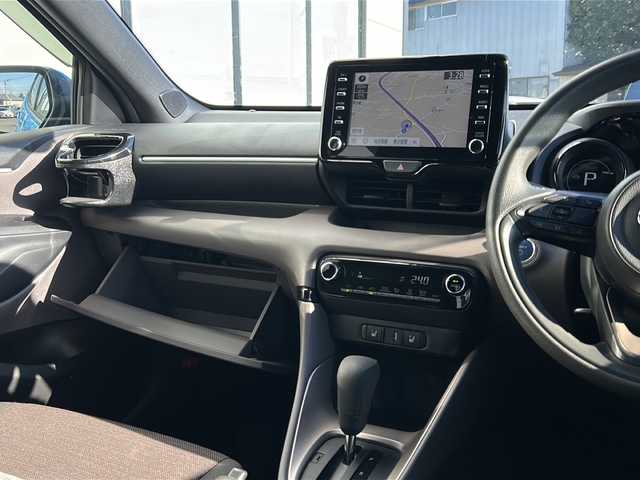 トヨタ ヤリス ハイブリッド G 山形県 2020(令2)年 2.7万km シアンM 禁煙車/4WD/ワンオーナー/純正ディスプレイオーディオ/（ナビ/Bluetooth/USB/AM/FM）/トヨタセーフティセンス/・プリクラッシュセーフティ/・オートマチックハイビーム/・レーンディパーチャーアラート（LDA）/・ロードサインアシスト（RSA）/・先行車発進お知らせ機能/衝突軽減ブレーキ/クリアランスソナー/バックカメラ/ビルトインETC/前後ドライブレコーダー/スマートキー/プッシュスタート/ワイパーデアイサー/電動格納ミラー
