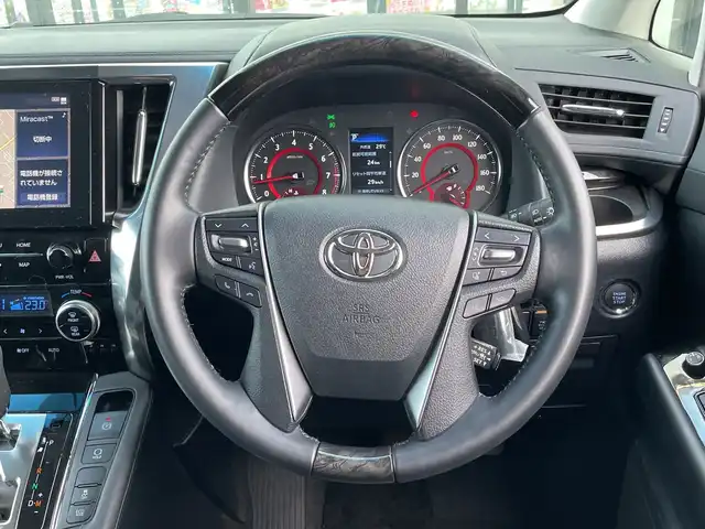 トヨタ アルファード S Cパッケージ 千葉県 2023(令5)年 1.8万km ブラック モデリスタ/純正ナビ/(CD/DVD/フルセグ/BT/FM/AM)/フリップダウンモニター/衝突被害軽減システム/車線逸脱警報/バックカメラ/トヨタセーフティーセンス/クルーズコントロール/レザーシート/両側パワースライドドア/横滑り防止装置/ETC2.0/ドライブレコーダー/アイドリングストップ/LEDヘッドライト/フォグランプ/オートライト/ウィンカーミラー/電動格納ミラー/純正18インチAW/シートヒーター/エアシート/シートリフター/ステアリングヒーター/禁煙車/プッシュスタート/スマートキー/フロアマット