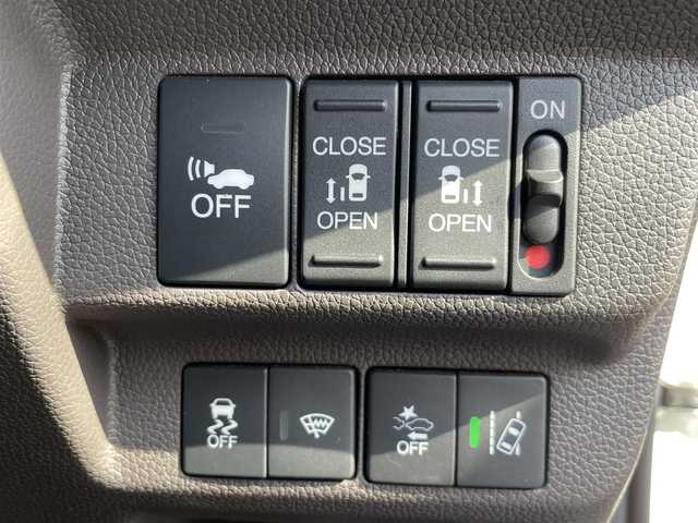 ホンダ フリード ハイブリット モデューロX ホンダセンシング 長崎県 2019(平31)年 6.6万km ホワイトオーキッドパール ワンオーナー/純正９型ナビ/（フルセグ・DVD・SD・BT・HDMI）/バックカメラ/ホンダセンシング/純正ドライブレコーダー/両側パワースライドドア/ハーフレザーシート/ETC/ステアリングスイッチ/レーンキープアシスト/LEDヘッドライト/オートライト/社外ツイーター/スペアキー