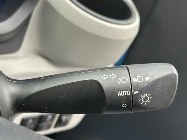 ダイハツ ミラ イース X リミテッド SAⅢ 埼玉県 2023(令5)年 1万km スプラッシュブルーM 登録時9927km/ワンオーナー/純正メモリーナビ（フルセグTV/AM/FM/BT）/Bカメラ/コーナーセンサー前後/純正ドラレコ前/純正フロアマット/衝突軽減システム/オートマチックハイビーム/純正ＬＥＤヘッドライト/ドアバイザー/アイドリングストップ/オートライト/リモコンキー/電動格納ミラー/車両/ナビ取扱説明書/保証書