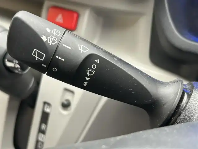 ダイハツ ミラ イース X リミテッド SAⅢ 埼玉県 2023(令5)年 1万km スプラッシュブルーM 登録時9927km/ワンオーナー/純正メモリーナビ（フルセグTV/AM/FM/BT）/Bカメラ/コーナーセンサー前後/純正ドラレコ前/純正フロアマット/衝突軽減システム/オートマチックハイビーム/純正ＬＥＤヘッドライト/ドアバイザー/アイドリングストップ/オートライト/リモコンキー/電動格納ミラー/車両/ナビ取扱説明書/保証書