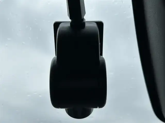 ダイハツ ミラ イース X リミテッド SAⅢ 埼玉県 2023(令5)年 1万km スプラッシュブルーM 登録時9927km/ワンオーナー/純正メモリーナビ（フルセグTV/AM/FM/BT）/Bカメラ/コーナーセンサー前後/純正ドラレコ前/純正フロアマット/衝突軽減システム/オートマチックハイビーム/純正ＬＥＤヘッドライト/ドアバイザー/アイドリングストップ/オートライト/リモコンキー/電動格納ミラー/車両/ナビ取扱説明書/保証書