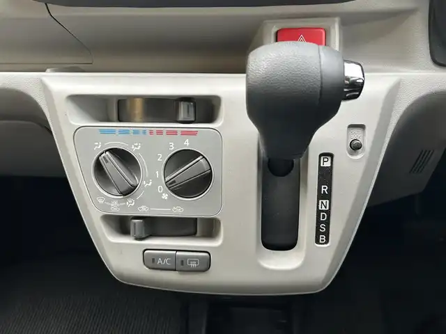 ダイハツ ミラ イース X リミテッド SAⅢ 埼玉県 2023(令5)年 1万km スプラッシュブルーM 登録時9927km/ワンオーナー/純正メモリーナビ（フルセグTV/AM/FM/BT）/Bカメラ/コーナーセンサー前後/純正ドラレコ前/純正フロアマット/衝突軽減システム/オートマチックハイビーム/純正ＬＥＤヘッドライト/ドアバイザー/アイドリングストップ/オートライト/リモコンキー/電動格納ミラー/車両/ナビ取扱説明書/保証書