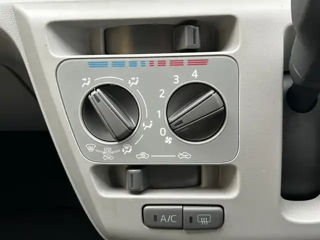 ダイハツ ミラ イース X リミテッド SAⅢ 埼玉県 2023(令5)年 1万km スプラッシュブルーM 登録時9927km/ワンオーナー/純正メモリーナビ（フルセグTV/AM/FM/BT）/Bカメラ/コーナーセンサー前後/純正ドラレコ前/純正フロアマット/衝突軽減システム/オートマチックハイビーム/純正ＬＥＤヘッドライト/ドアバイザー/アイドリングストップ/オートライト/リモコンキー/電動格納ミラー/車両/ナビ取扱説明書/保証書